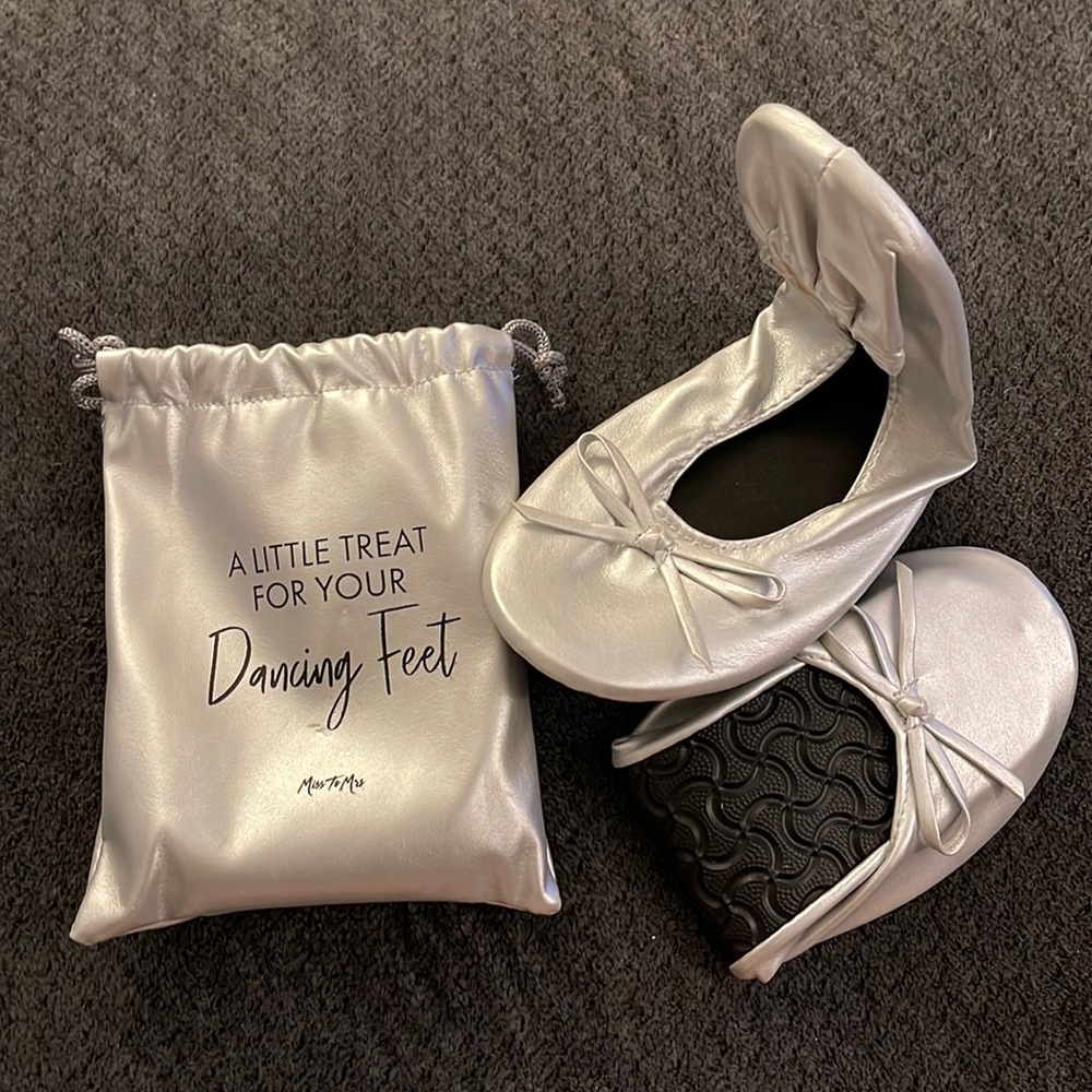 New Miss to Mrs Silver Ballet Shoes Medium J16